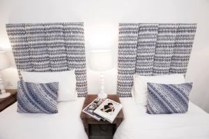 Posezení v ubytování Adhisthana Hotel Yogyakarta