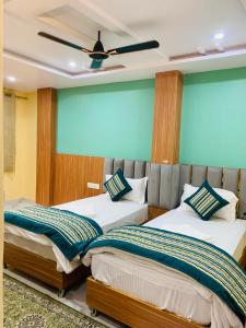 En eller flere senge i et værelse på Heaven Heritage + 19 billeder