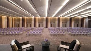 Avani Khon Kaen Hotel & Convention Centre商务区和/或会议室