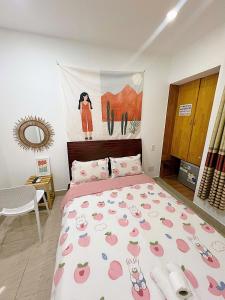 Postel nebo postele na pokoji v ubytování Hệ thống MylaHome - Chi nhánh Ks Kim Châu