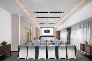 Konferenční prostory v ubytování 峨眉山景区希尔顿欢朋酒店