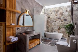 Koupelna v ubytování Arvanya Villa Ubud