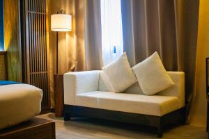 Posezení v ubytování Elijah Hotel