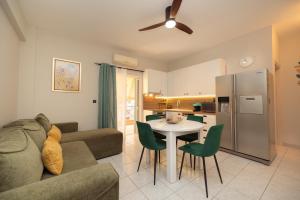Η κουζίνα ή μικρή κουζίνα στο Cozy Stay Preveza