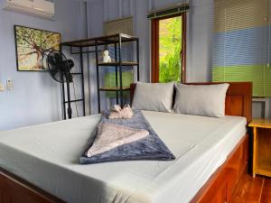 Letto o letti in una camera di Koh Rong Love Camp