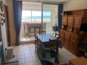 Et opholdsområde på F2 en front de mer à narbonne plage