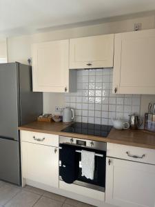 Köök või kööginurk majutusasutuses Charming Country Cottage with Lovely Views