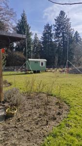 Fotografie z fotogalerie ubytování NEB-THUN LODGE`s Seehaus 1 Gwatt v destinaci Thun