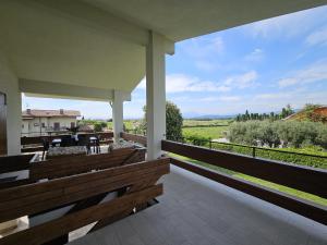 En balkon eller terrasse på VILLA VALESANA - Regarda Travel