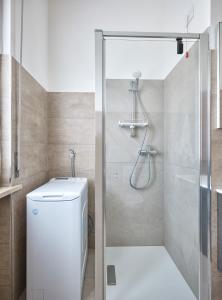 Ένα μπάνιο στο VILLA HARMONY - Regarda Travel