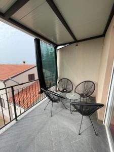 Balkón alebo terasa v ubytovaní Apartmani Krišto 2 Zadar