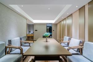 Foto sihtkohas Guangzhou asuva majutusasutuse LIZ International Hotel Guangzhou Olympic Sports Center International Financial City Branch - Free Shuttle Bus to Canton Fair Complex During Canton Fair Period & Free Breakfast & Free Afternoon Tea & Free Midnight Snack galeriist