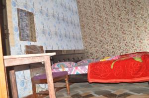 Area tempat duduk di Ayodhya Dham Guest House
