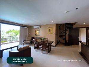 Posezení v ubytování Coralpoint Gardens Suites & Residences