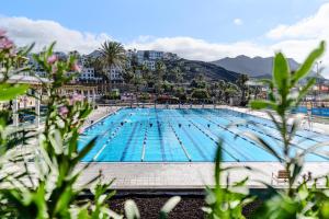 Bazén v ubytování Playitas Hotel - Sports Resort nebo v jeho okolí