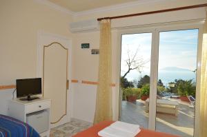 Gallery image of Le Ginestre di Capri BB & Holiday House in Anacapri