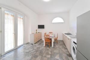 Kuchyň nebo kuchyňský kout v ubytování Casa Lulù - Appartamenti Ischia Centro