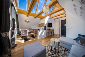 Posedenie v ubytovaní udanypobyt Apartament Studio Lovely SPA