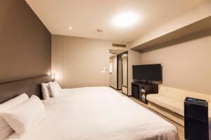 TV a/nebo společenská místnost v ubytování Hotel Sunroute Plaza Shinjuku