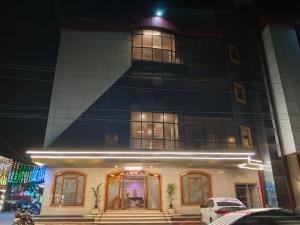 Afbeelding uit fotogalerij van RAMYA REGENCY in Kāraikāl