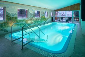 Sundlaugin á Hotel Sonnhof Rauris eða í nágrenninu