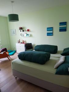 ESC-Basel-Flat - Whole rent to save our MUSICAL THEATER BASEL的休息区