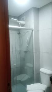 Et badeværelse på Flat Porto Centro