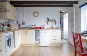 Φωτογραφία από το άλμπουμ του Half of 17 Torrin σε Torrin