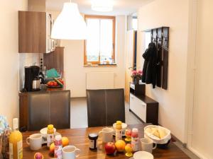 Η κουζίνα ή μικρή κουζίνα στο Apartment Strandvilla - LUB110 by Interhome