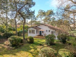 Zahrada ubytování Holiday Home Les Bruyères by Interhome