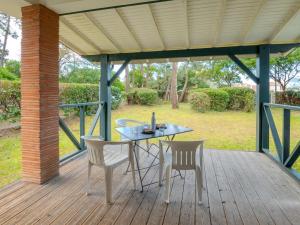 Balkón nebo terasa v ubytování Holiday Home Les Bruyères by Interhome