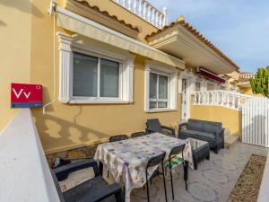 A balcony or terrace at Holiday Home Tista by Interhome
