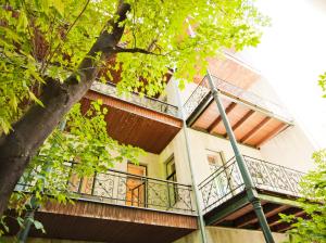 Rõdu või terrass majutusasutuses Hotel Zipser