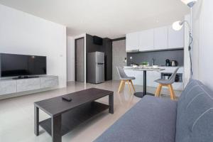 Televisyen dan/atau pusat hiburan di Propify Central Serviced Residence