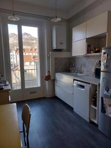 Køkken eller tekøkken på Centre ville de Grenoble