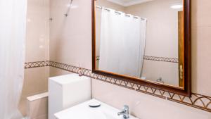 Ένα μπάνιο στο CASA DOS 2 PÁTIOS by Stay in Alentejo +62 φωτογραφίες