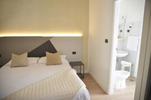 Koupelna v ubytování Hotel Torino