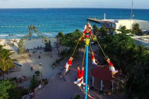 an aerial view of a carnival ride at the beach at Perfect Villa with Pool Access and Close to the Beach in Playa del Carmen