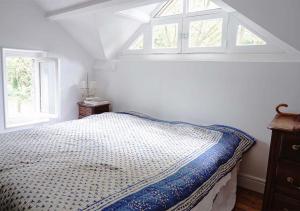 Un ou plusieurs lits dans un hébergement de l'établissement L'Auberge 91530