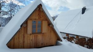 Glamping apartma Oaza miru v zimě + 11 fotografií