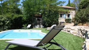 Bazén v ubytování Villa avec Vue Panoramique et Piscine nebo v jeho okolí
