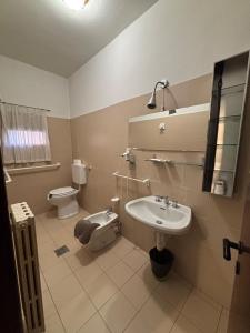 Baðherbergi á Albergo Baffo