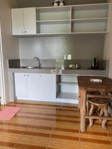 Dapur atau dapur kecil di Hollanda Recidencia Apartment Hotel +7 gambar