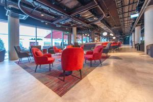 Area soggiorno di Radisson RED Galway
