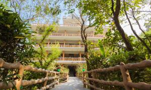 Zahrada ubytování Chitwan Gaida Lodge