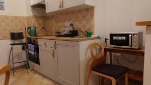 Kuchyňa alebo kuchynka v ubytovaní Apartamenty nad Stonehenge