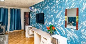TV a/nebo společenská místnost v ubytování Nur Complex Hotel & Apartment + 26 fotografií