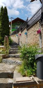 Κήπος έξω από το Alma's Sweet Home