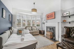 Posezení v ubytování GuestReady - Stylish home in Manchester