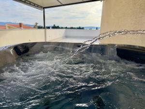Fotografia z galérie ubytovania Apartmani Jukic v destinácii Kaštela